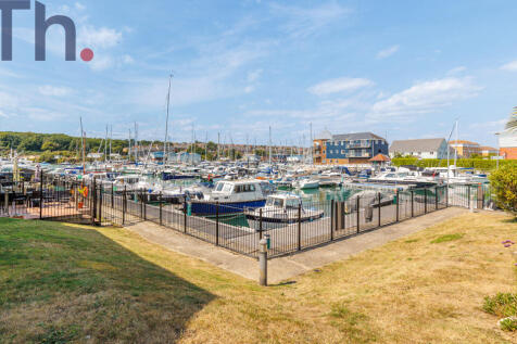 East Cowes Marina