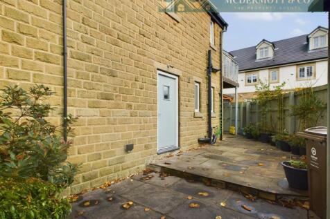 CAM03850G0-PR0055-STILL013.jpg