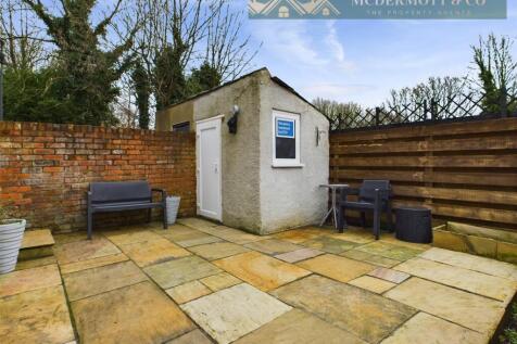 CAM03850G0-PR0071-STILL024.jpg