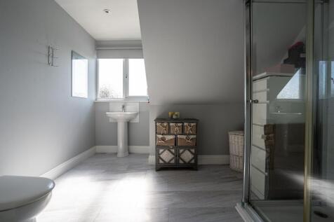 En Suite Shower Room