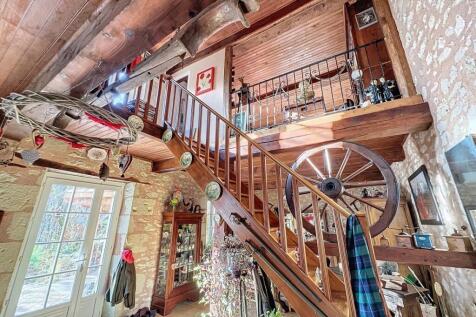 Property Image 8