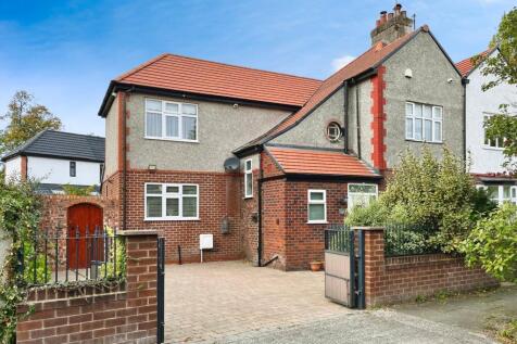 Parrs Wood Avenue, Didsbury, Manchester, M20