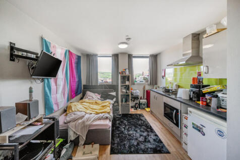 4-68231e2172639-1...