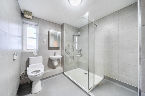 1350815-15-68c002...