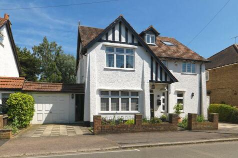 Properties For Sale In Thames Ditton - Flats & Houses For Sale In ...