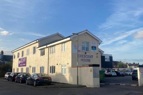 Crescent House main pic.jpg