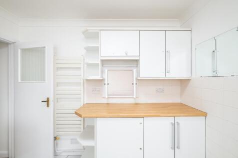 250423 - 15 High View, Bedford - 13