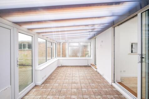 250423 - 15 High View, Bedford - 16