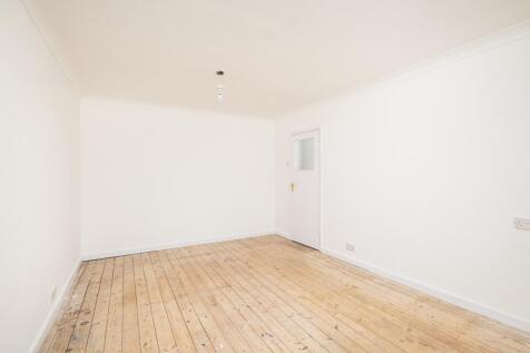 250423 - 15 High View, Bedford - 18