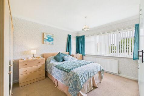 Main Bedroom (Ground Floor)