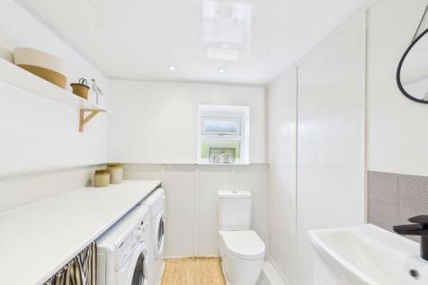 Shower Room/Utility/W.C