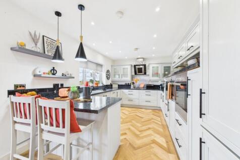 Breakfast Kitchen Area