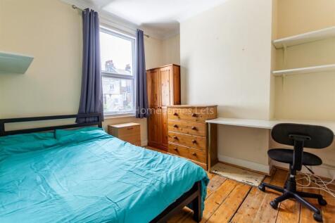 18713334 Bedroom(FFMiddle)-13.jpg