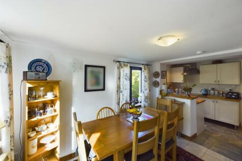 Kitchen and Dinner