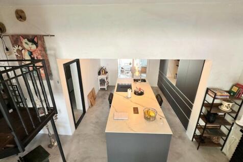 Property Image 38
