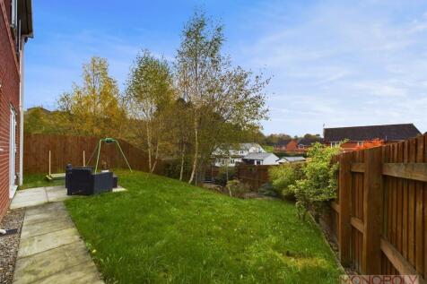 CAM01979G0-PR0345-STILL019.jpg