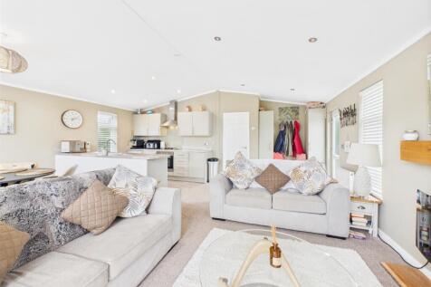 Open Plan Lounge/Kitchen/Dining Area