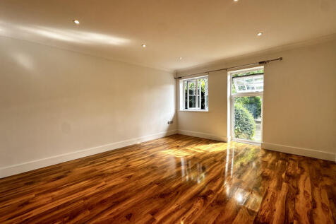 1 Bedroom Flat