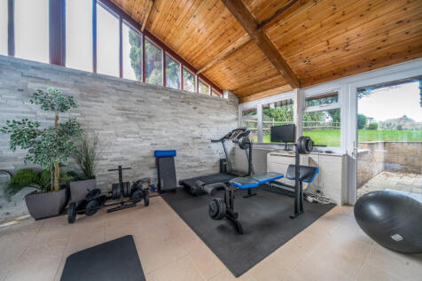 1383206-8-691f59b...