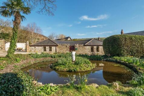 Front to Horseshoe Lodge