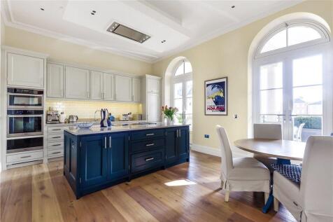 Kitchen/Breakfast Rm