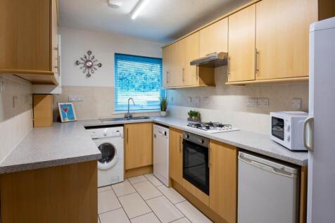 9O-Canterbury-Studen