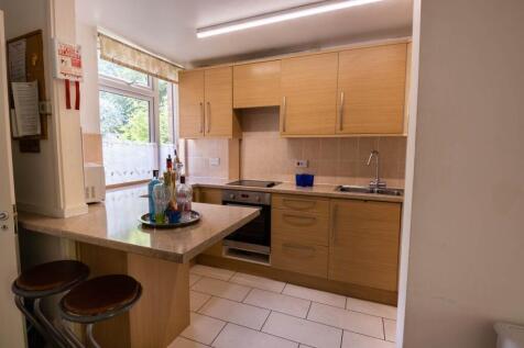 12_Nursery_Walk_Cant