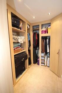 dressing room 4