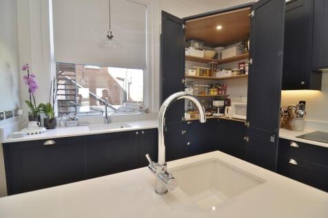 KITCHEN PANTRY
