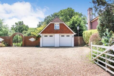 Detached Garage