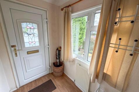 2 bed park home. Silsden