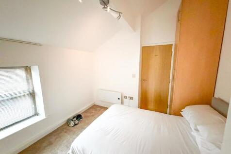 1 bed apartment, Silsden