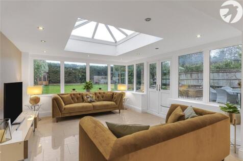 Kitchen/Conservatory