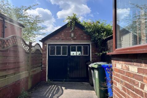Detached Garage