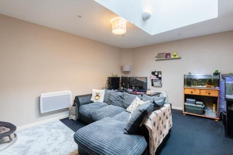 LIVING ROOM REAR