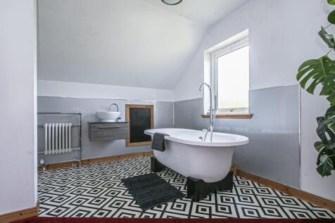 OPEN PLAN ENSUITE