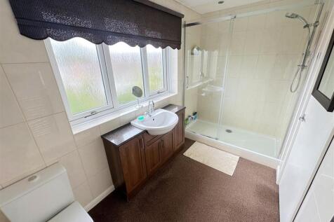 En Suite Shower Room