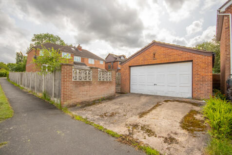 Garage &amp; Driveway