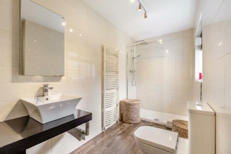 8605524-interior34.jpg