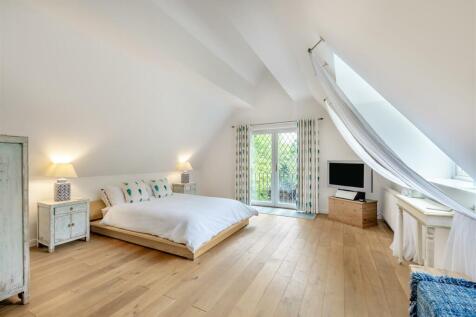 8605524-interior40.jpg