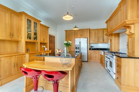 8599546-interior36.jpg