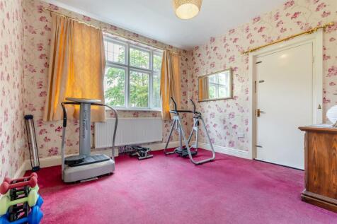 8599546-interior18.jpg