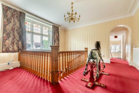 8599546-interior12.jpg