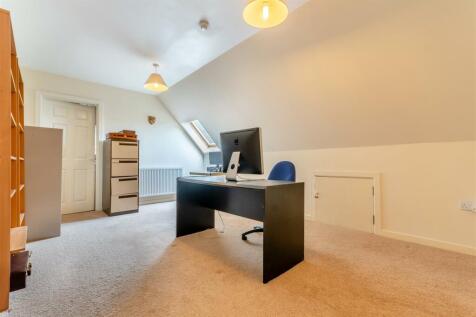 8599546-interior02.jpg