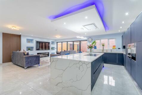 8629938-interior12.jpg