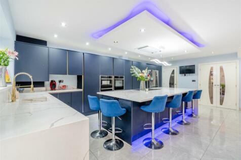 8629938-interior14.jpg