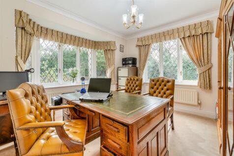 8631941-interior01.jpg
