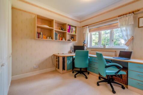 8634113-interior41.jpg