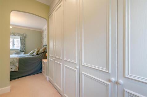 8634113-interior34.jpg