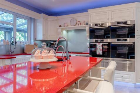 8642730-interior72.jpg
